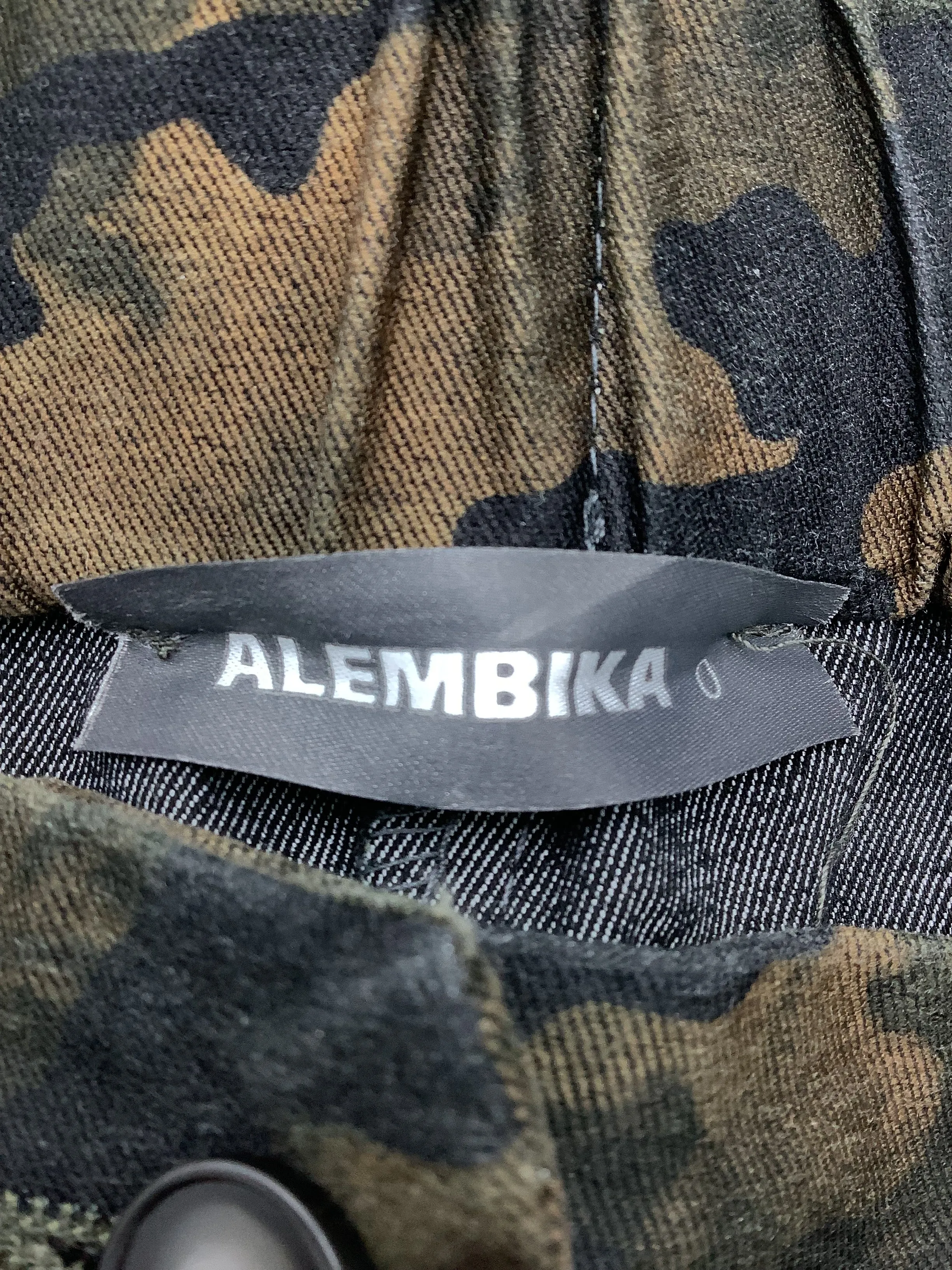 Alembika High Waisted Camo Print Pants Size: XS, S, 0